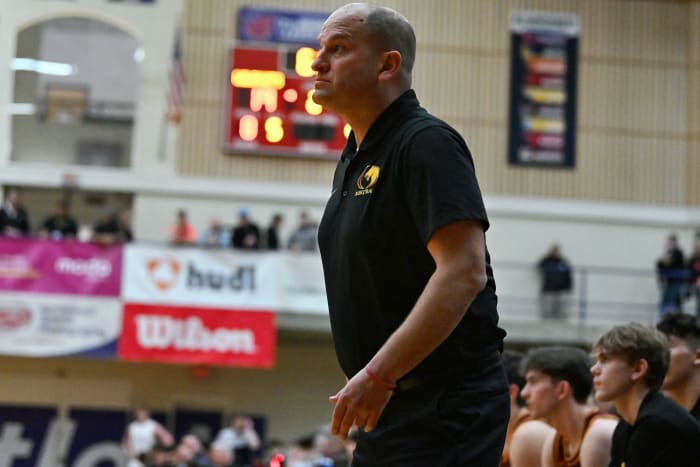 a Wilsonville Redmond 5A Oregon boys basketball quarterfinal 2024 Leon Neuschwander 16